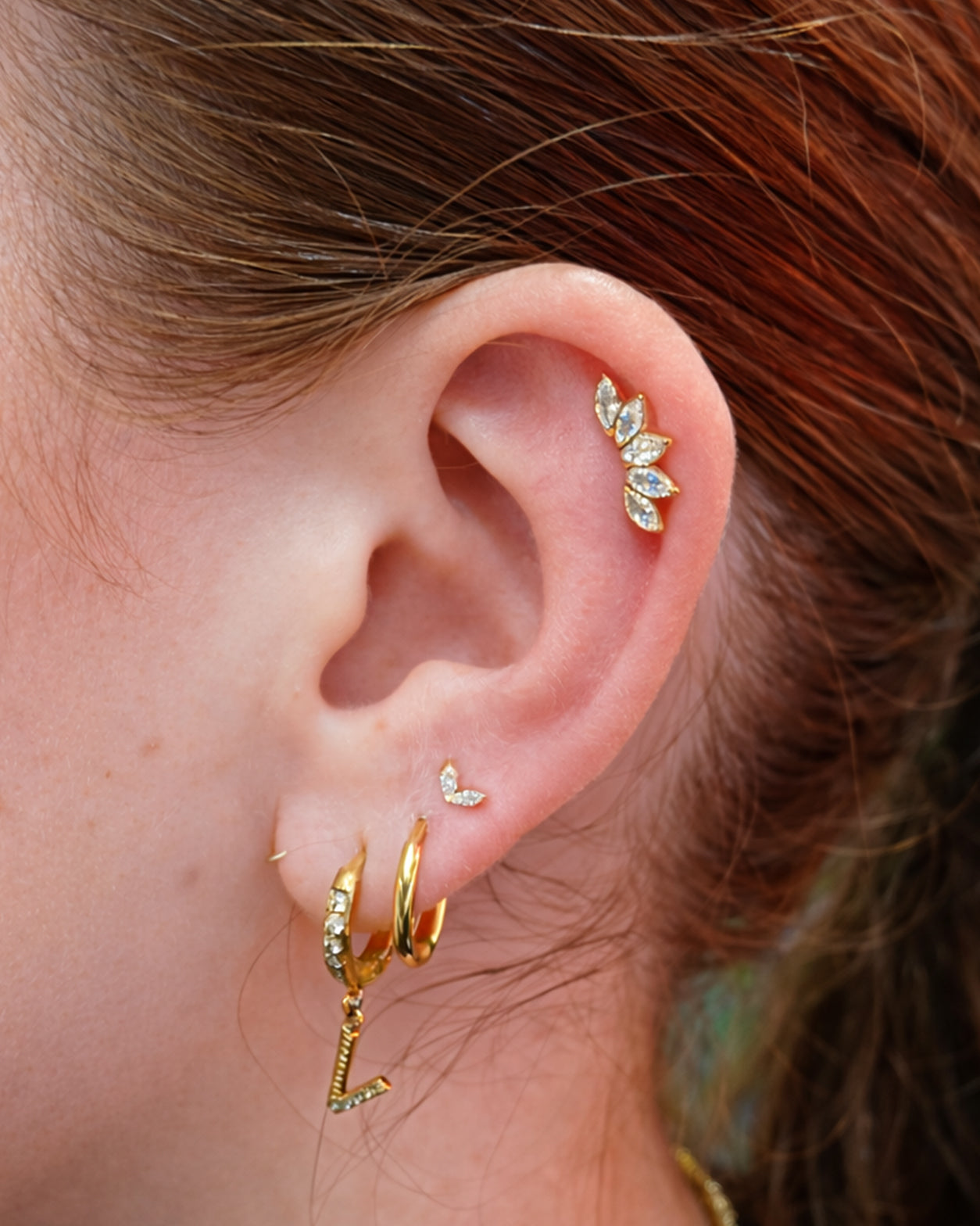 Titanpiercing mit fünf Kristallen - Florence